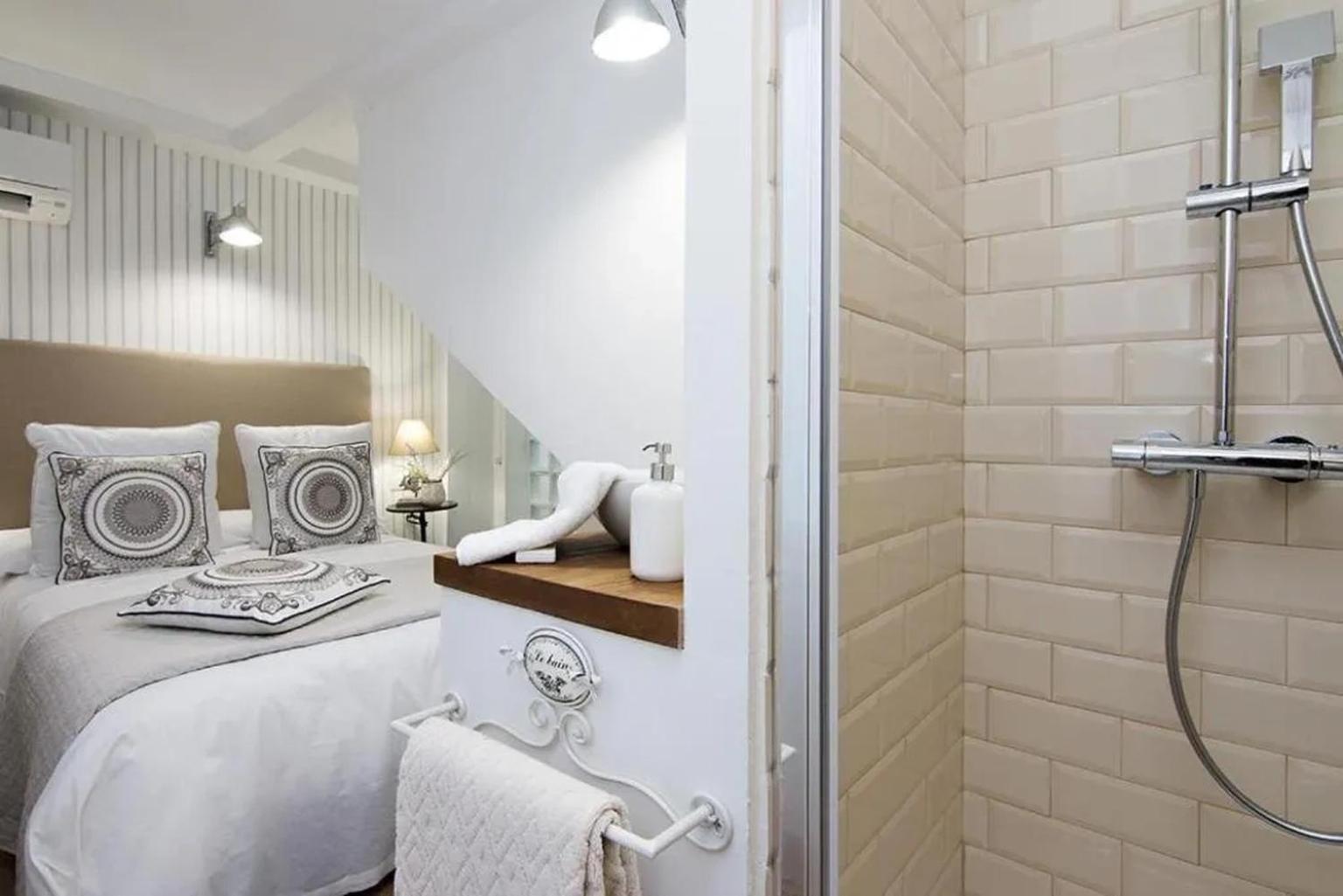 Apartamentos La Tona Puerta Elvira Centro Ciudad Granada Eksteriør billede